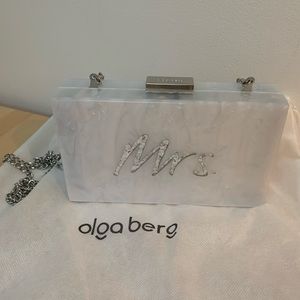 Gorgeous Bridal bag Olga Berg “Mrs” silver pearl